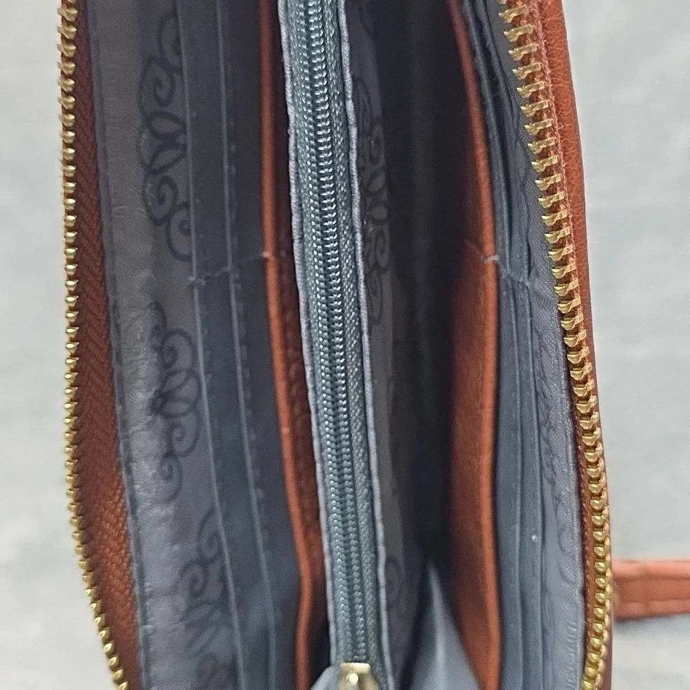 Enzo Angiolini Bamboo Leaf Canvas And Leather Wallet‎ 8x4 Zippered